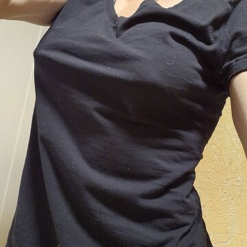 Schwarzes T- Shirt in Gr.S mit meinem Schweiß