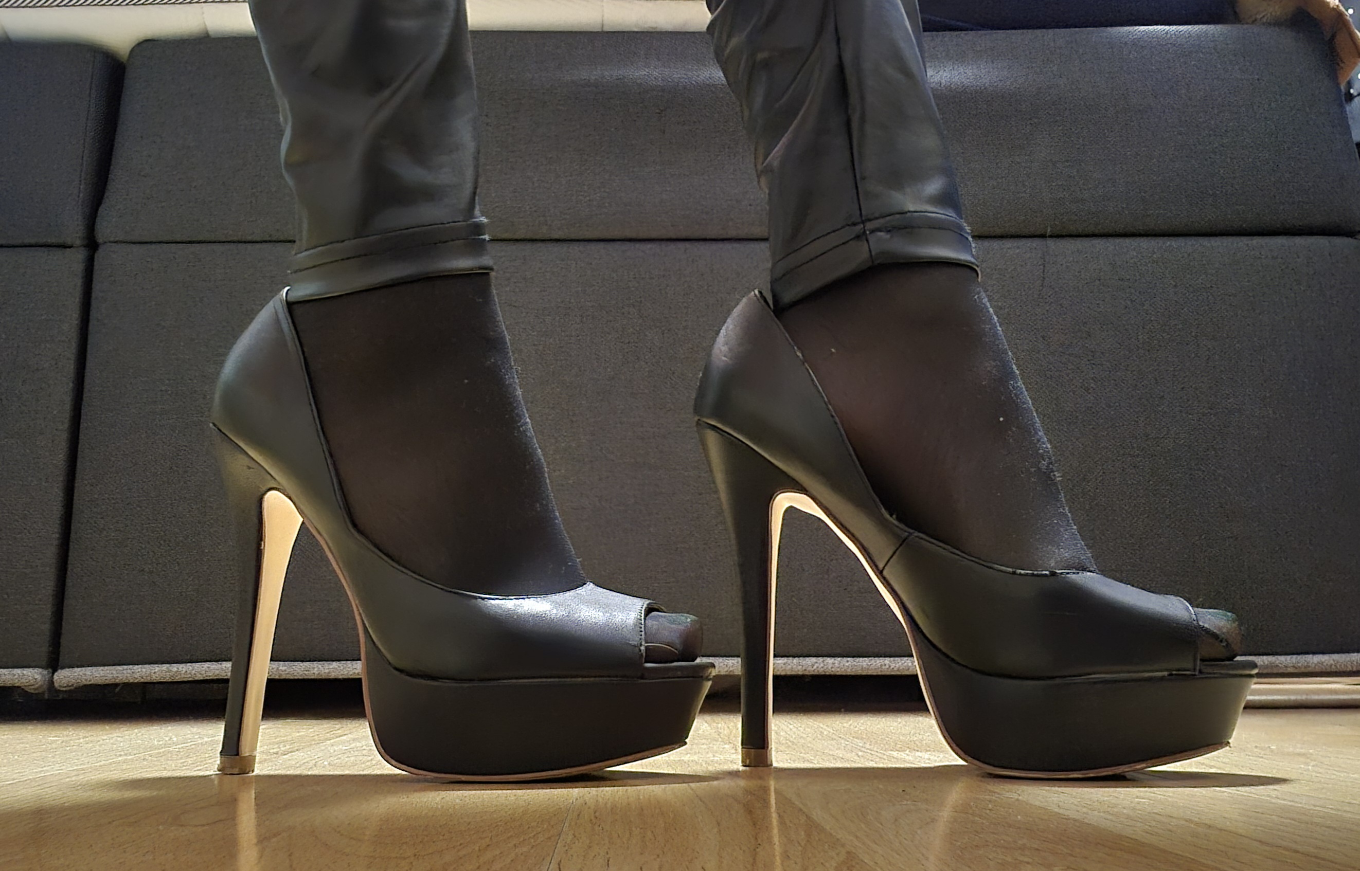 Exclusive Wunschvideos meiner Füße oder Hände